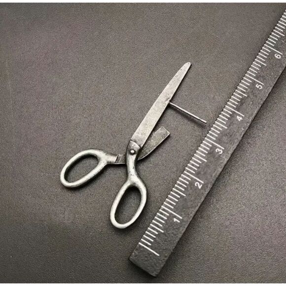 Scissors Earrings Hairdresser Halloween Sew Crafts Quilt - Picture 6 of 6